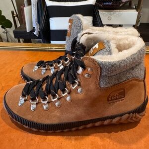 SOREL - Women's Out ‘N About Plus Conquest Waterproof Suede Boot - size 7